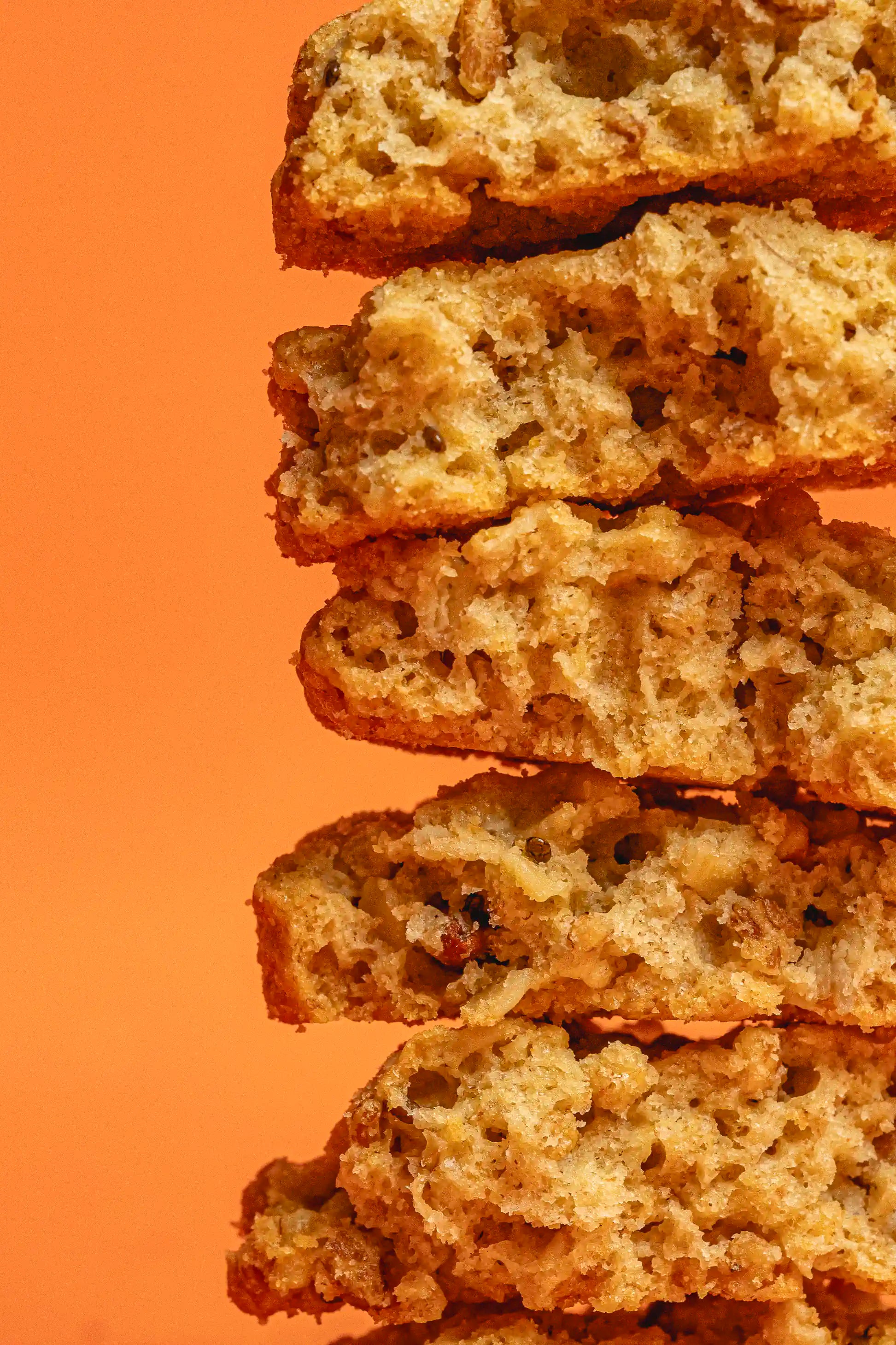 Texture dei crunchy cookie artigianali al farro Poggio del Farro, lavorazione artigianale